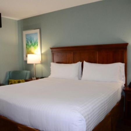 Baymont Inn & Suites Браселтон Экстерьер фото