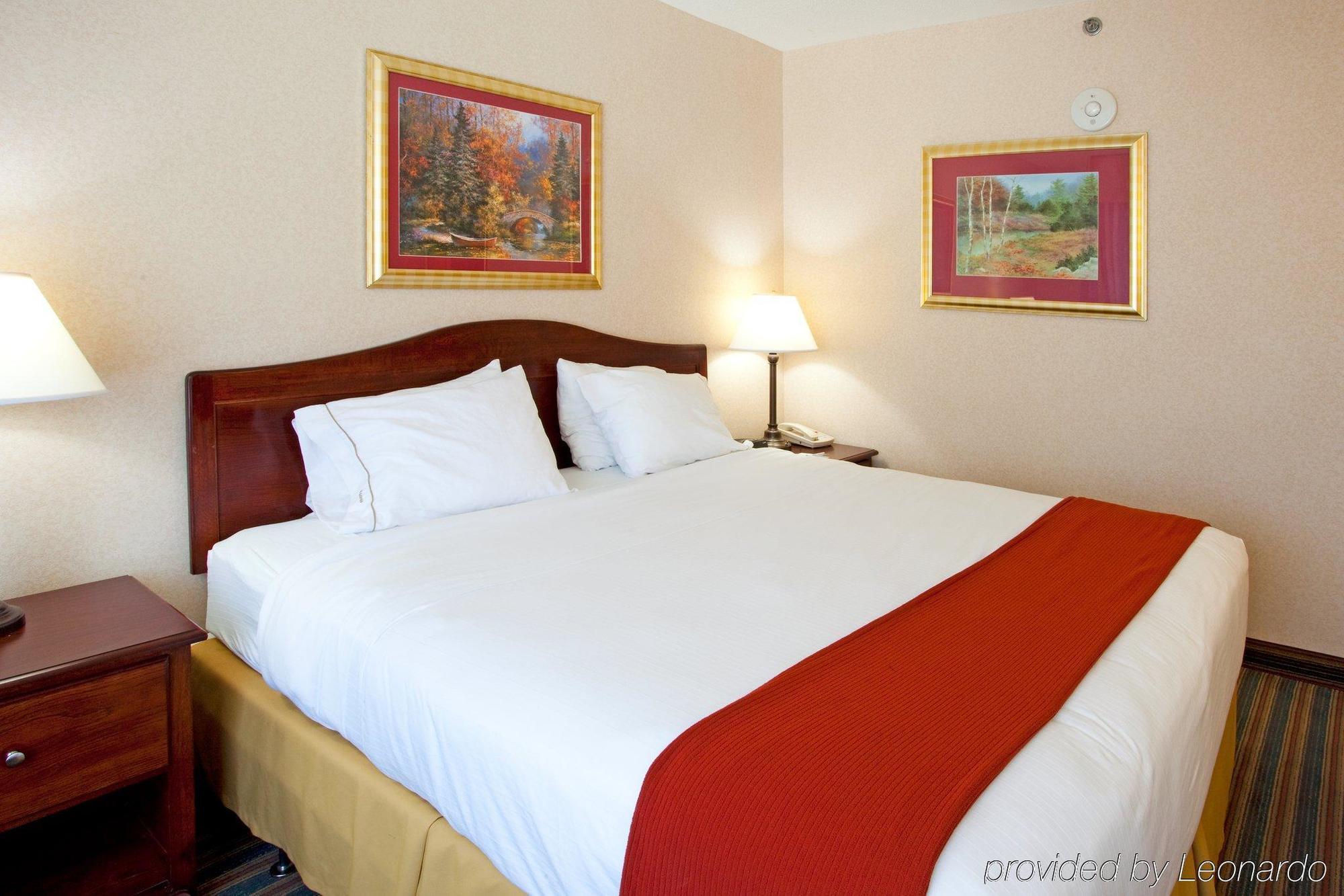 Baymont Inn & Suites Браселтон Экстерьер фото